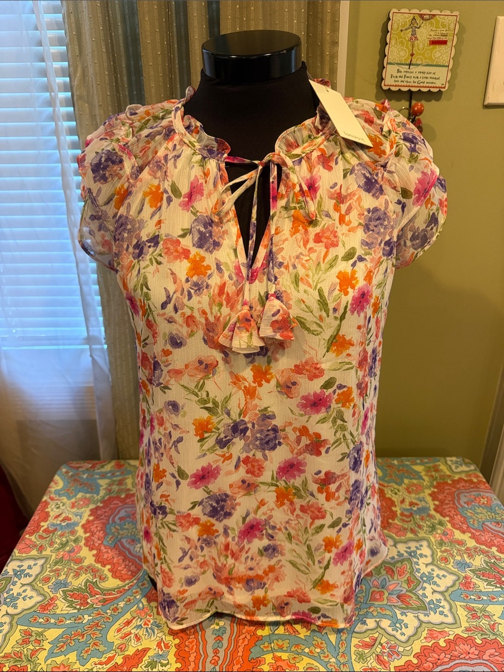 🆕 Tamara H. Floral Tie-Neck Blouse 🌺